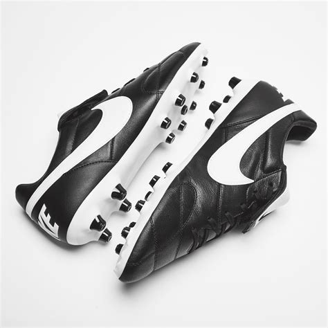 leren nike voetbalschoenen|Nike indoor voetbalschoenen.